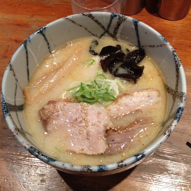 Then I ate the heck out of this intense shio ramen at 風来居.